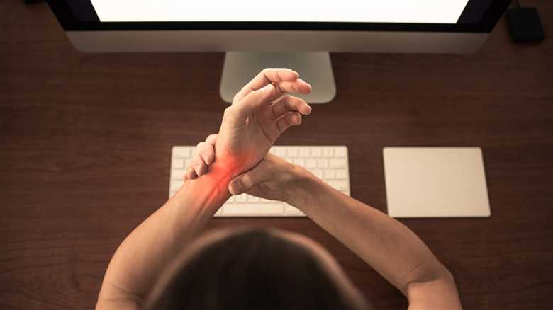 How Can I Manage Carpal Tunnel Syndrome?