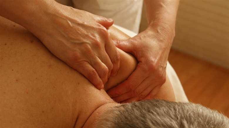 What are the benefits of massage therapy for pain relief?